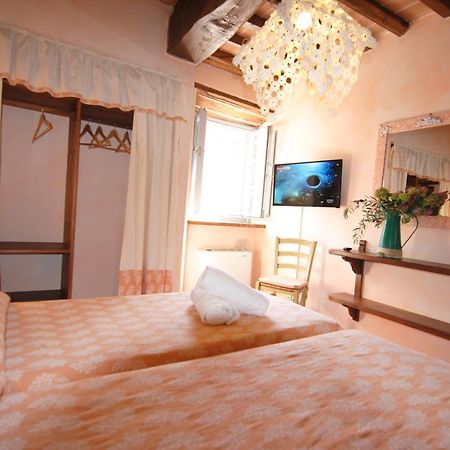 Agriturismo I Frati Paciano Екстериор снимка