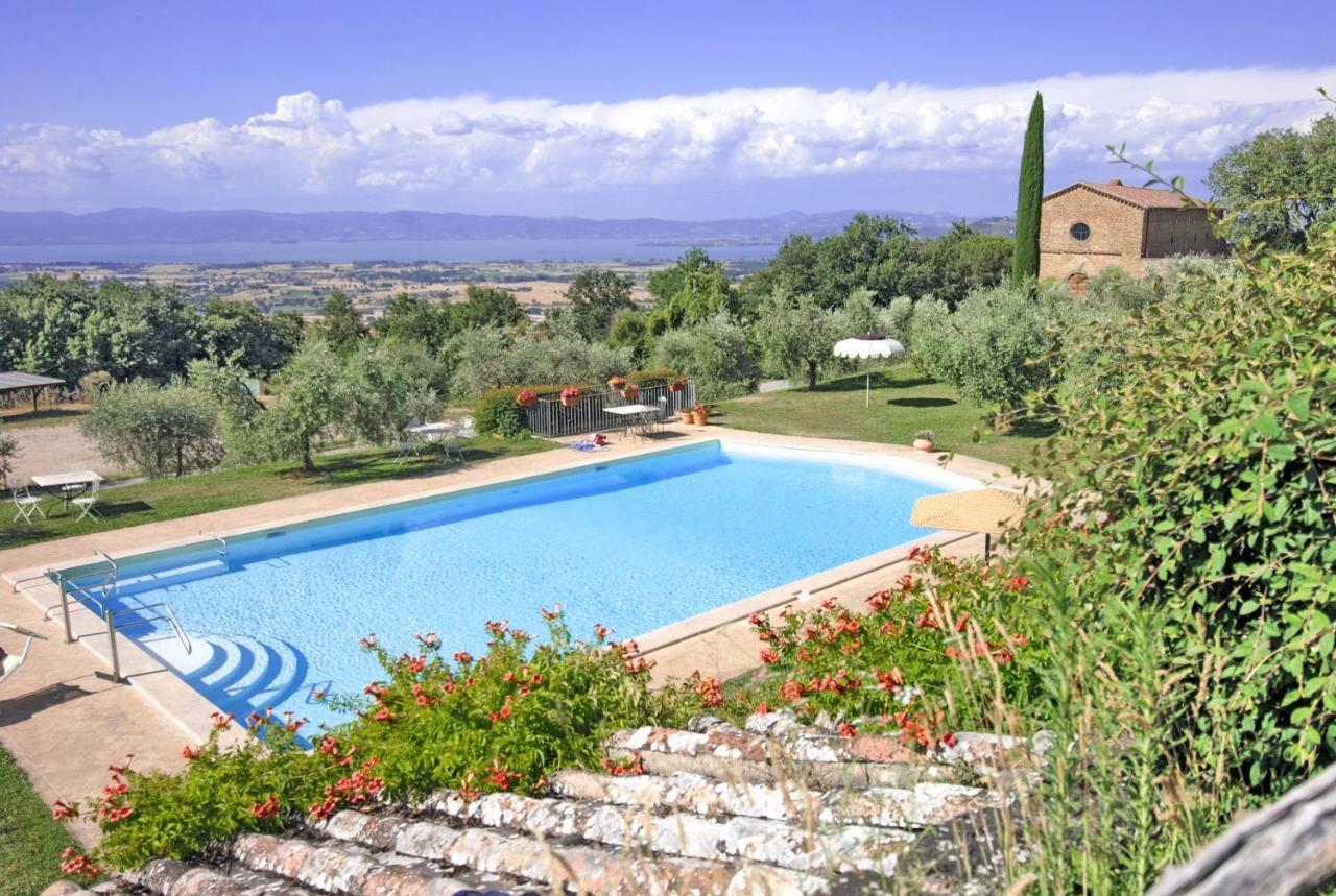 Agriturismo I Frati Paciano Екстериор снимка